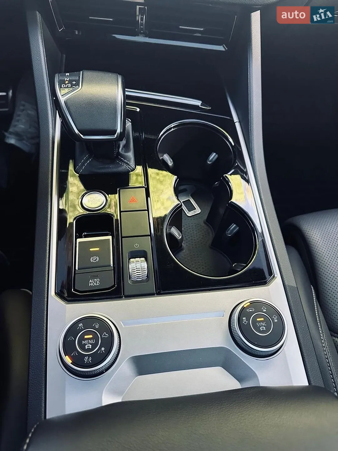 Volkswagen Touareg 2019 VIN WVGZZZCRZKD026201 фото оголошення 13 з 15