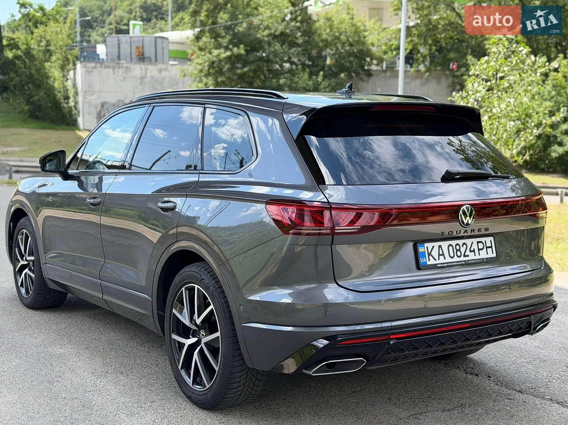 2023 Volkswagen Touareg - мініатюра 17