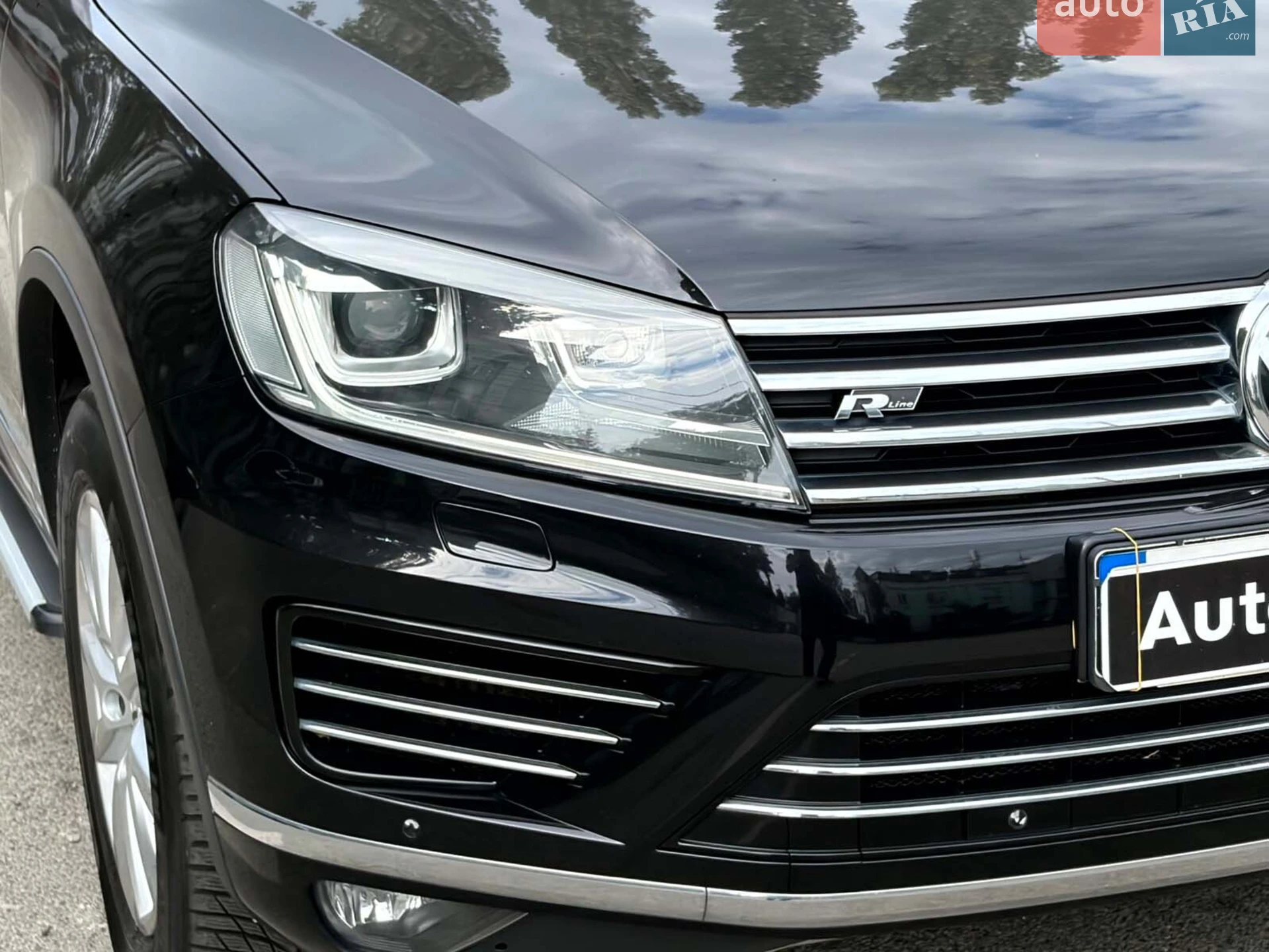 2018 Volkswagen Touareg - мініатюра 4