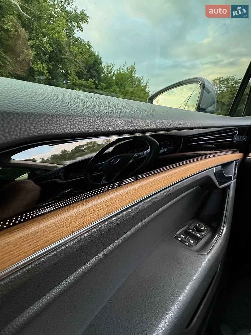 2018 Volkswagen Touareg - мініатюра 50
