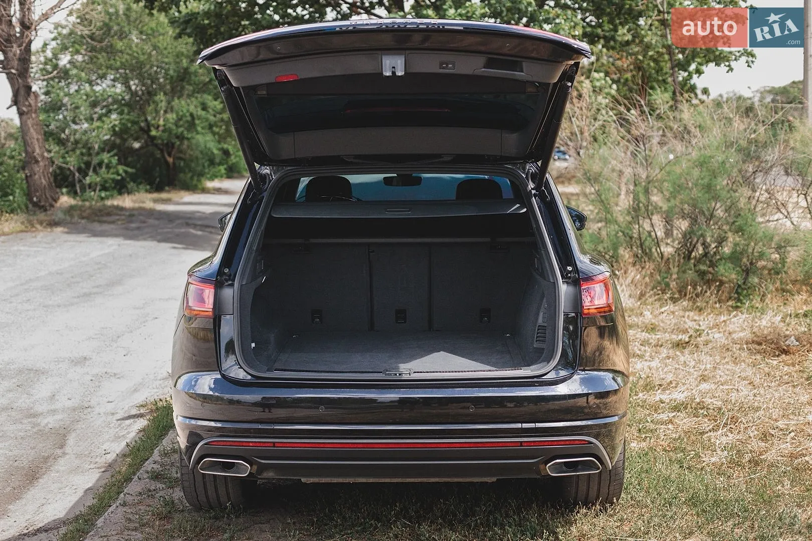 2022 Volkswagen Touareg - мініатюра 8