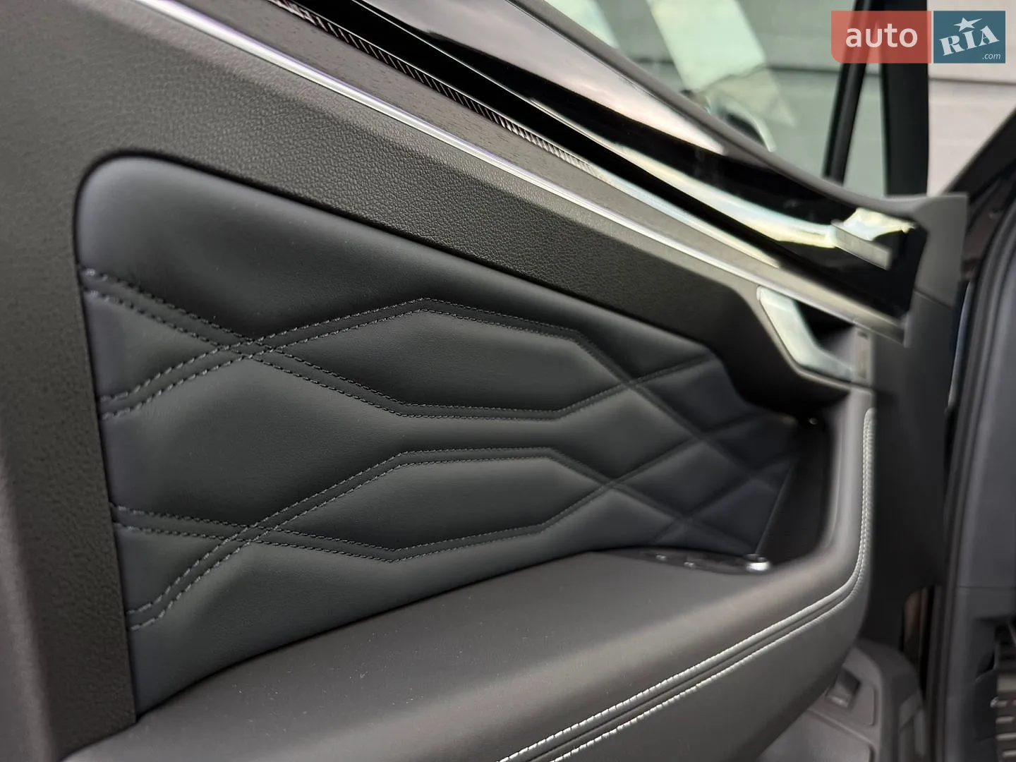 2026 Volkswagen Touareg - мініатюра 44