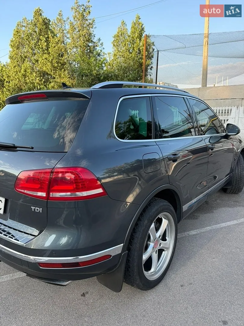 2014 Volkswagen Touareg - мініатюра 6