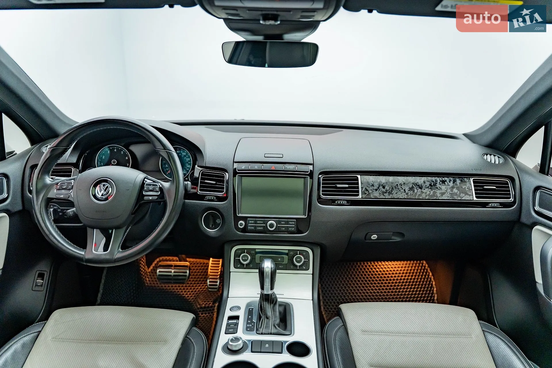 2016 Volkswagen Touareg - мініатюра 10