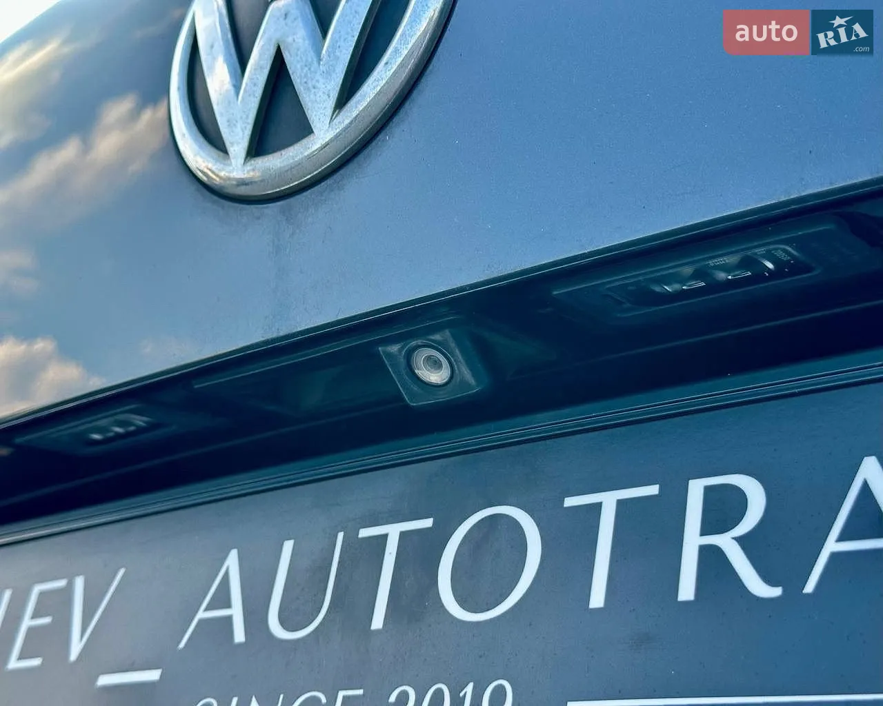 2012 Volkswagen Touareg - мініатюра 19