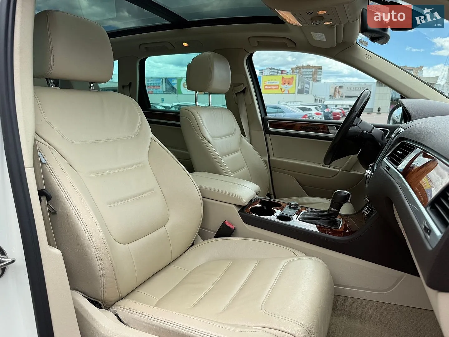 2011 Volkswagen Touareg - мініатюра 10