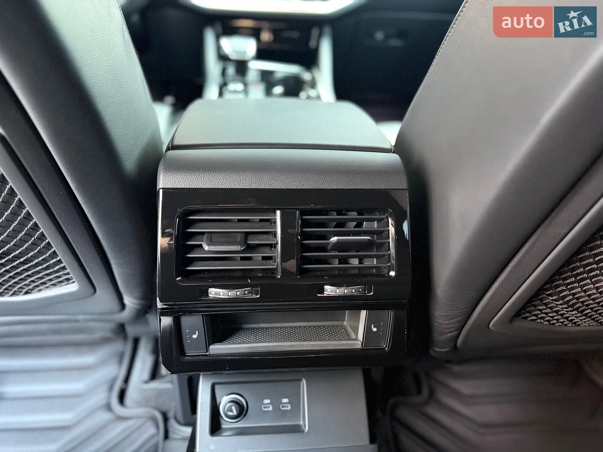 2021 Volkswagen Touareg - мініатюра 29