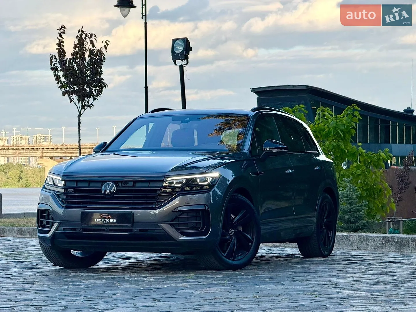2023 Volkswagen Touareg - мініатюра 17