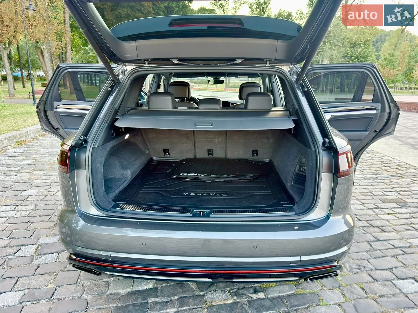 2023 Volkswagen Touareg - мініатюра 87