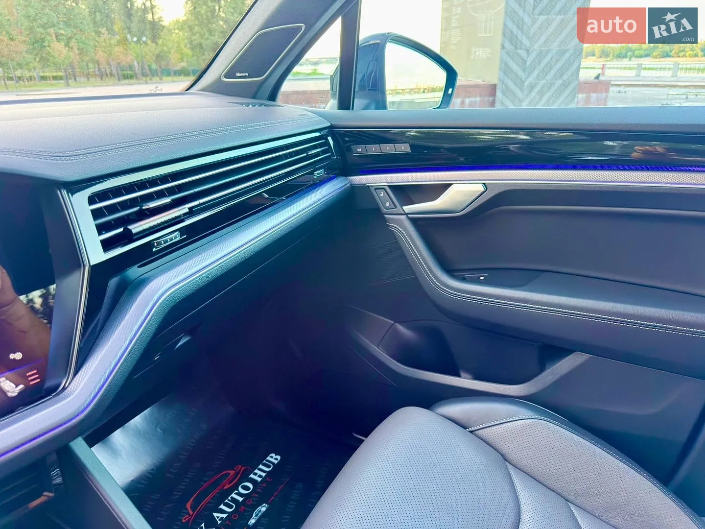 2023 Volkswagen Touareg - мініатюра 121