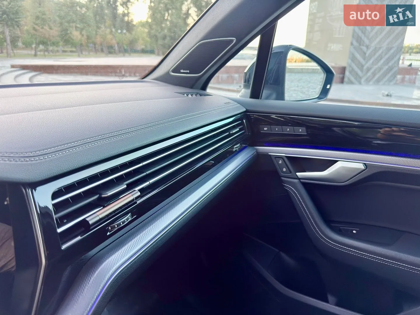 2023 Volkswagen Touareg - мініатюра 168