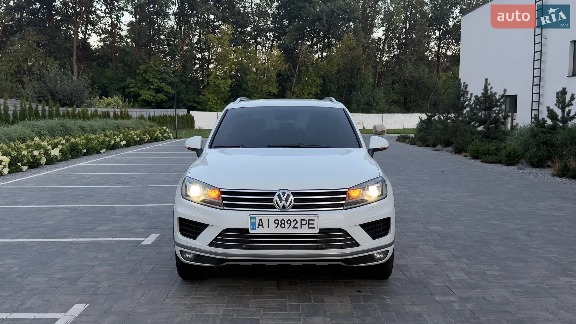2015 Volkswagen Touareg - мініатюра 22