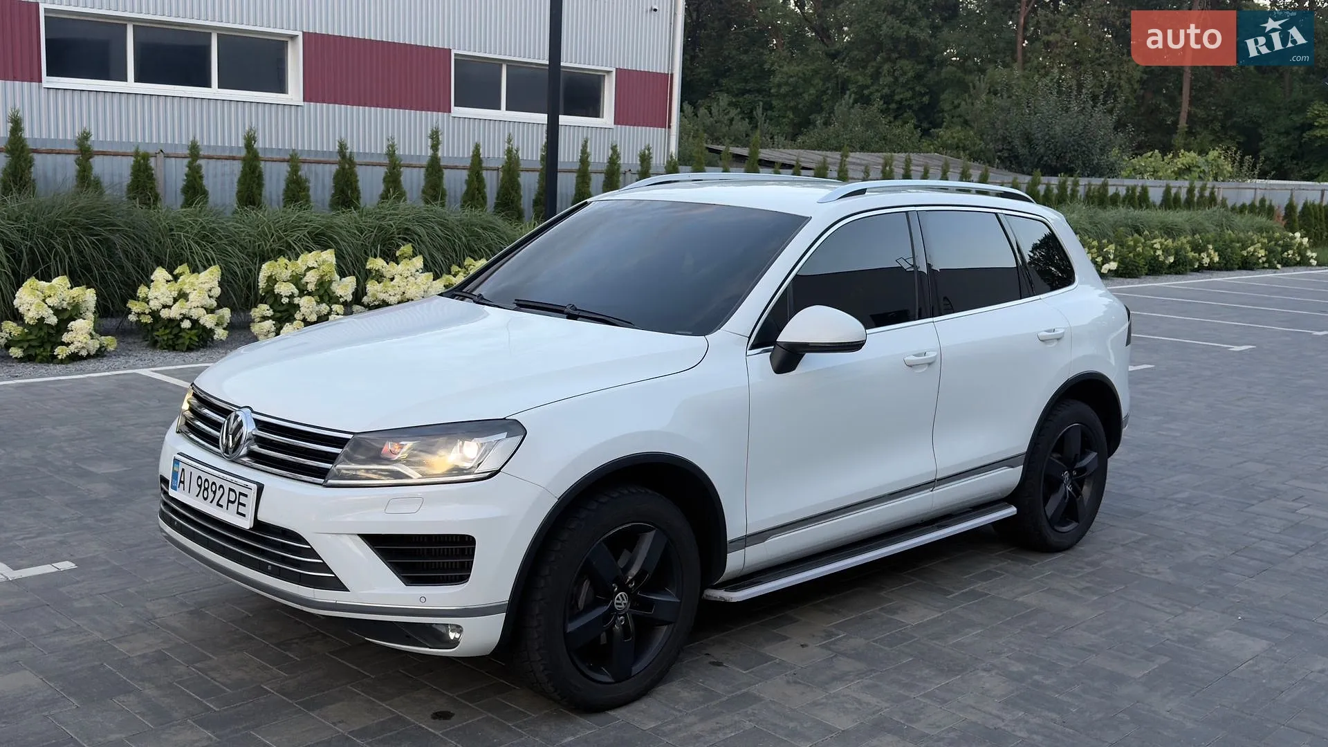 2015 Volkswagen Touareg - фото 1