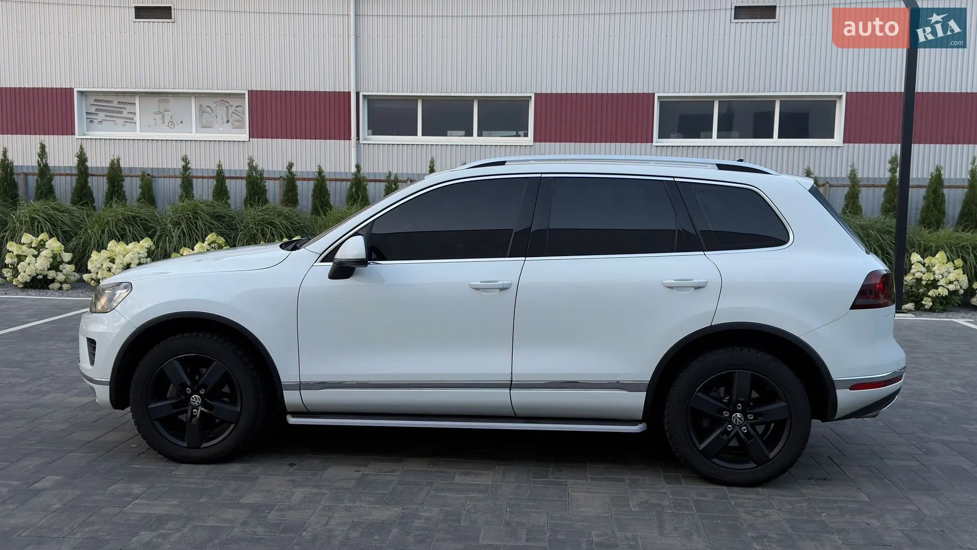 2015 Volkswagen Touareg - мініатюра 10