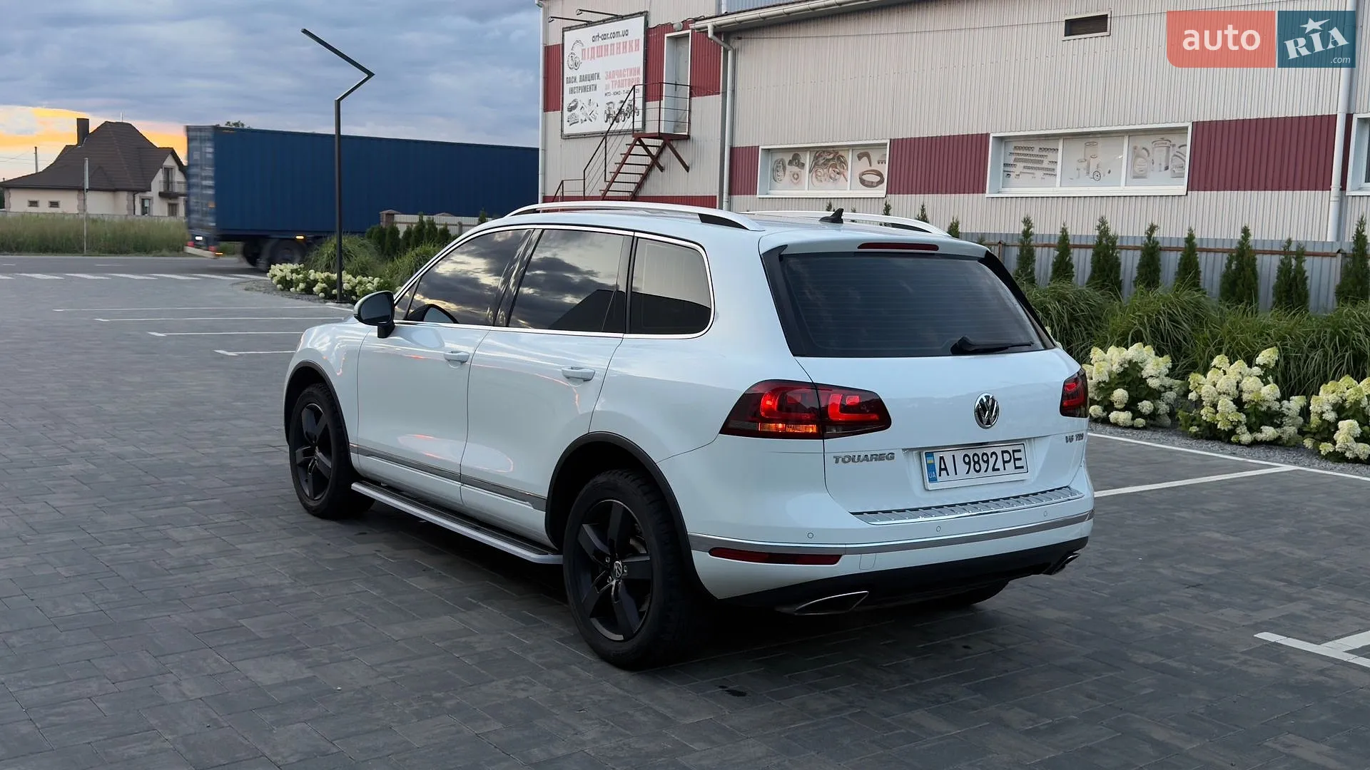 2015 Volkswagen Touareg - мініатюра 14