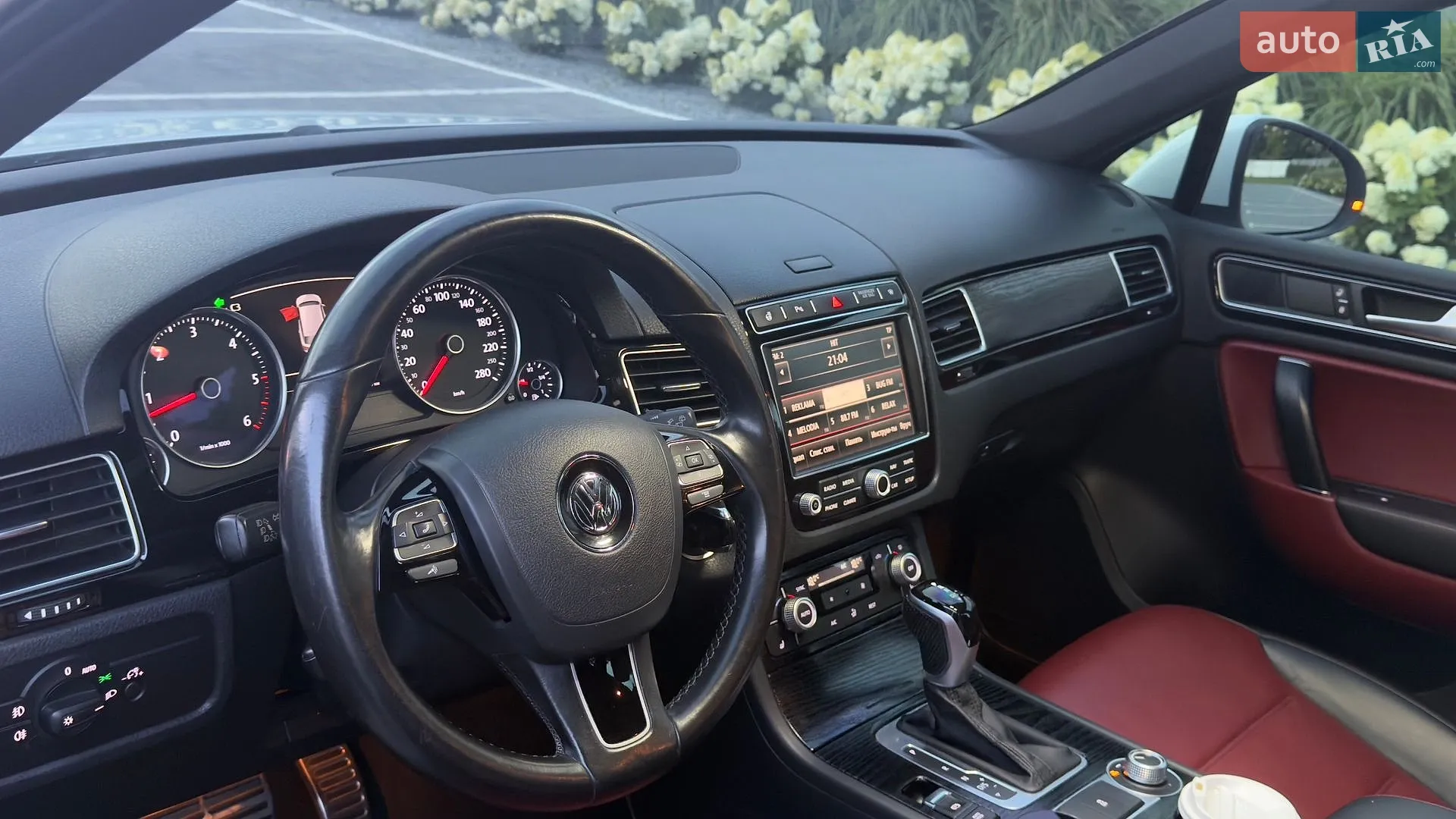2015 Volkswagen Touareg - мініатюра 24