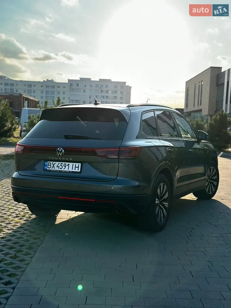 2025 Volkswagen Touareg - мініатюра 3
