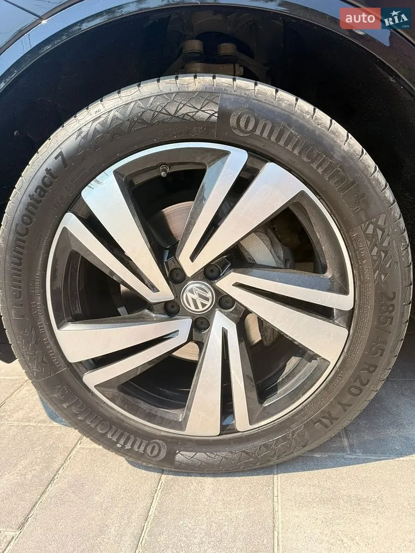 2019 Volkswagen Touareg - мініатюра 19