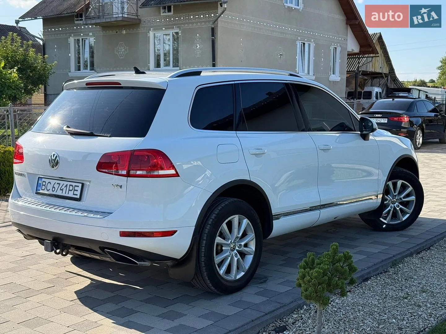 2014 Volkswagen Touareg - мініатюра 11