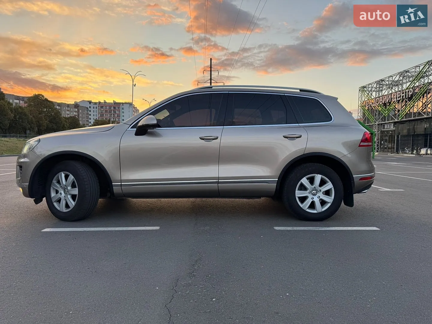 2015 Volkswagen Touareg - мініатюра 12
