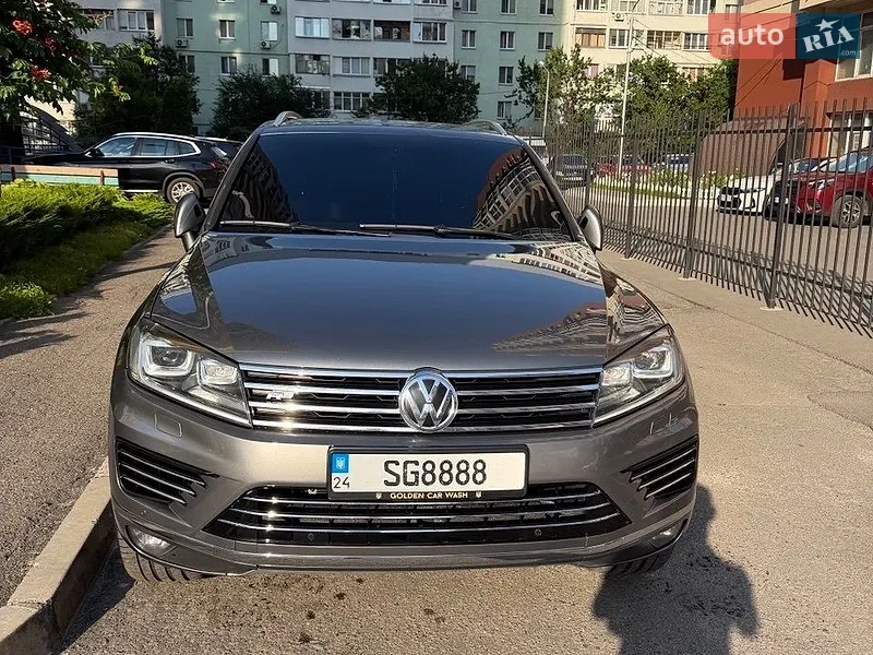 Volkswagen Touareg