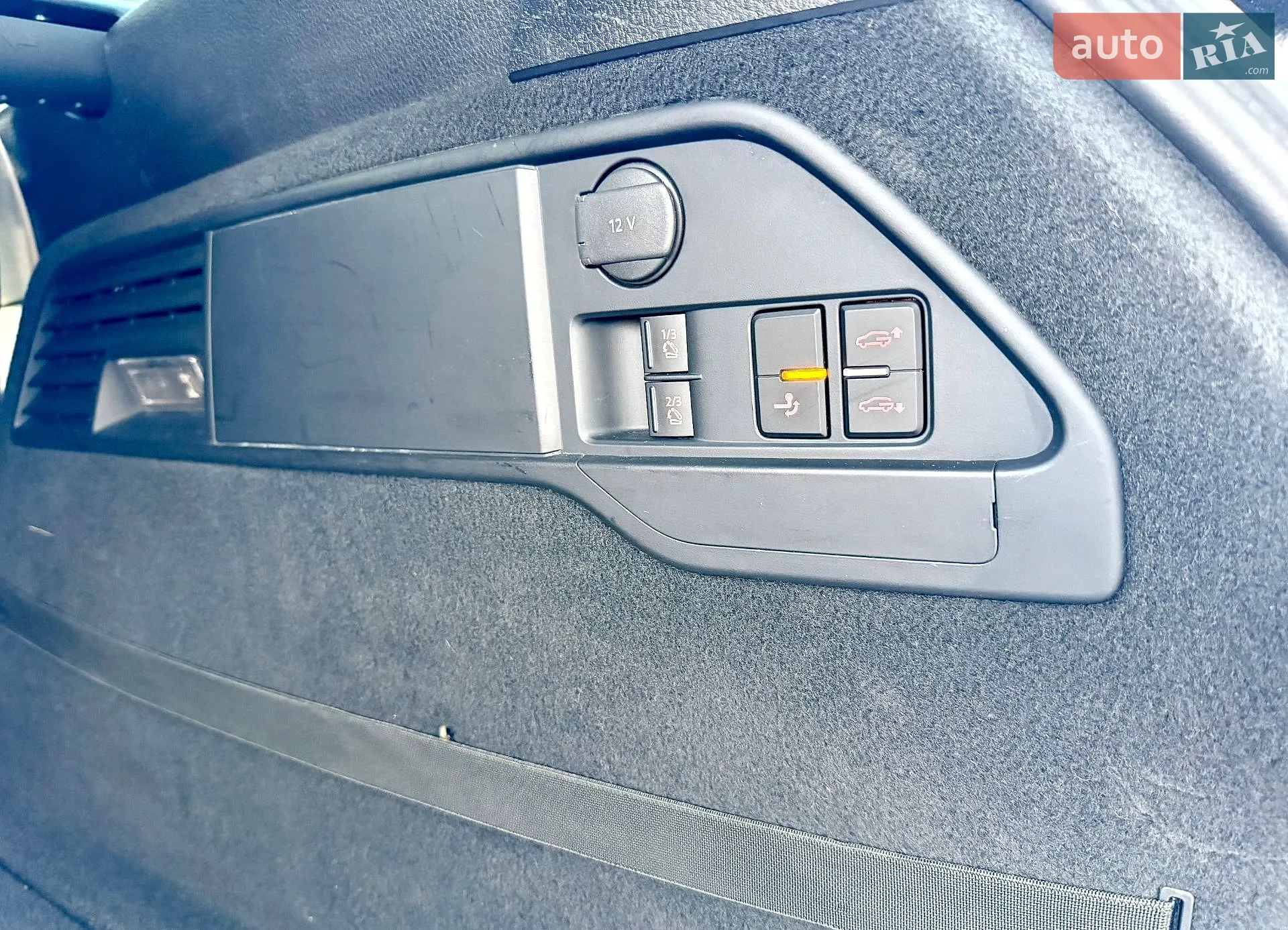 2014 Volkswagen Touareg - мініатюра 42