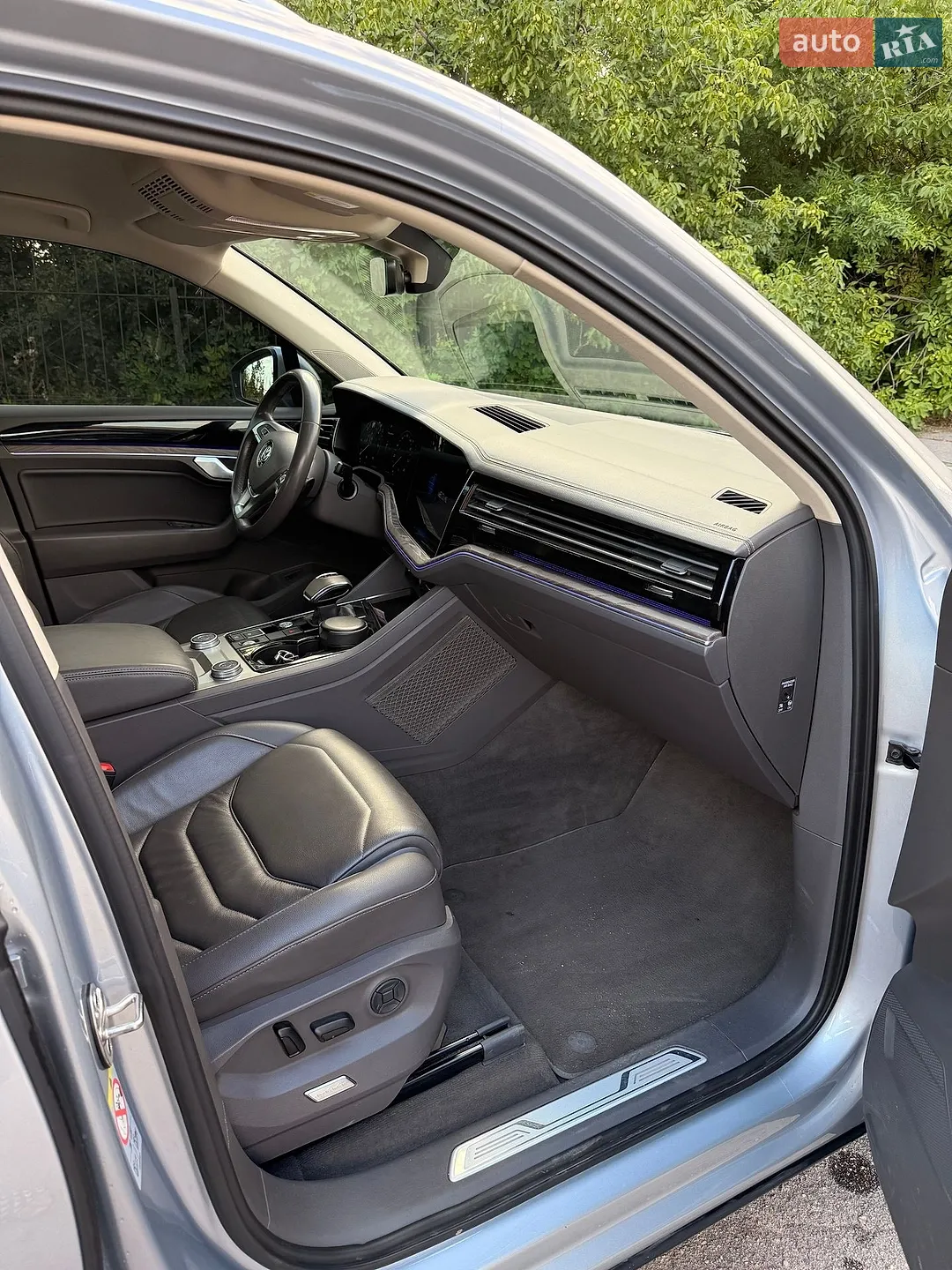 2018 Volkswagen Touareg - мініатюра 13