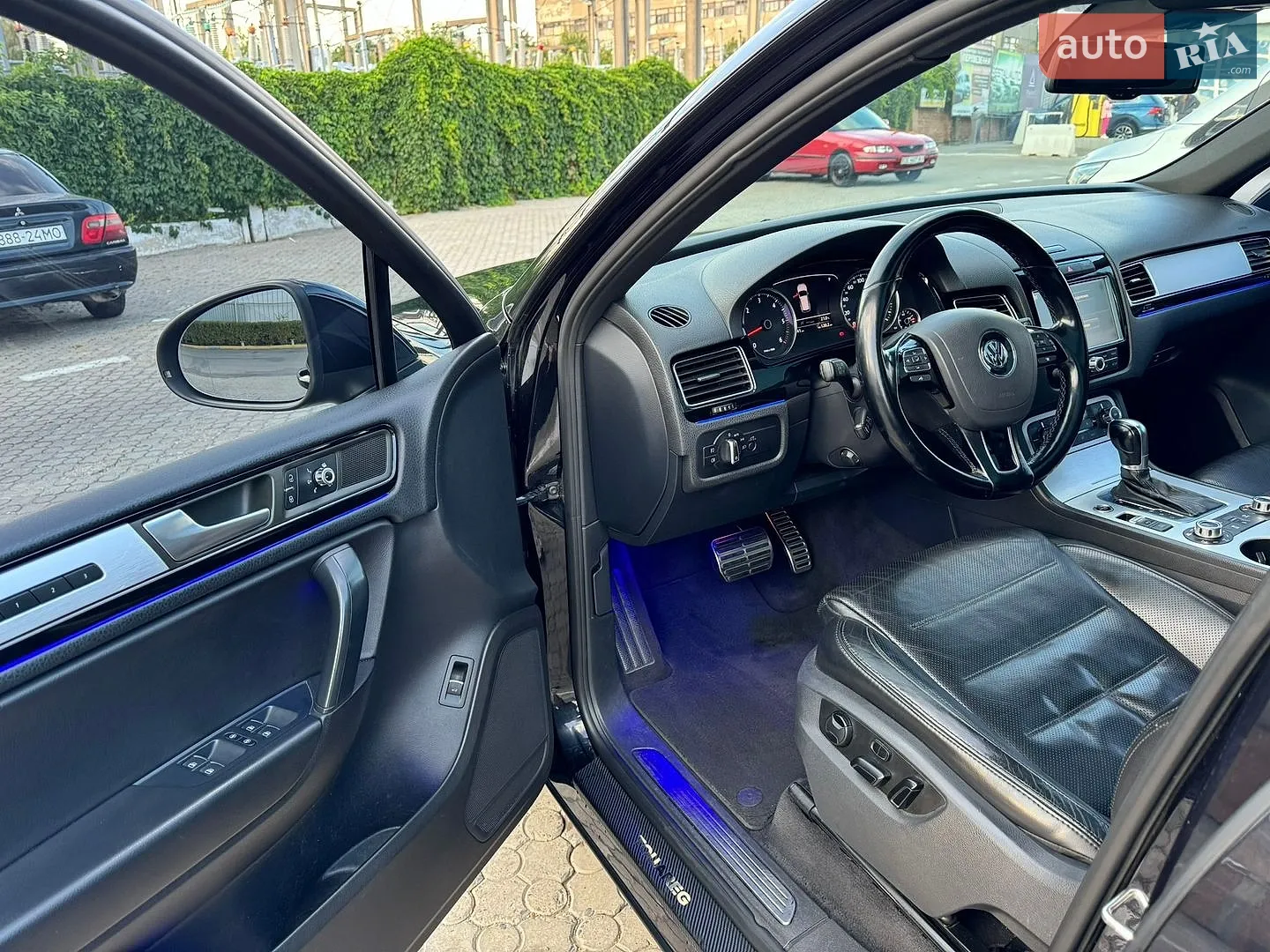 2011 Volkswagen Touareg - мініатюра 9