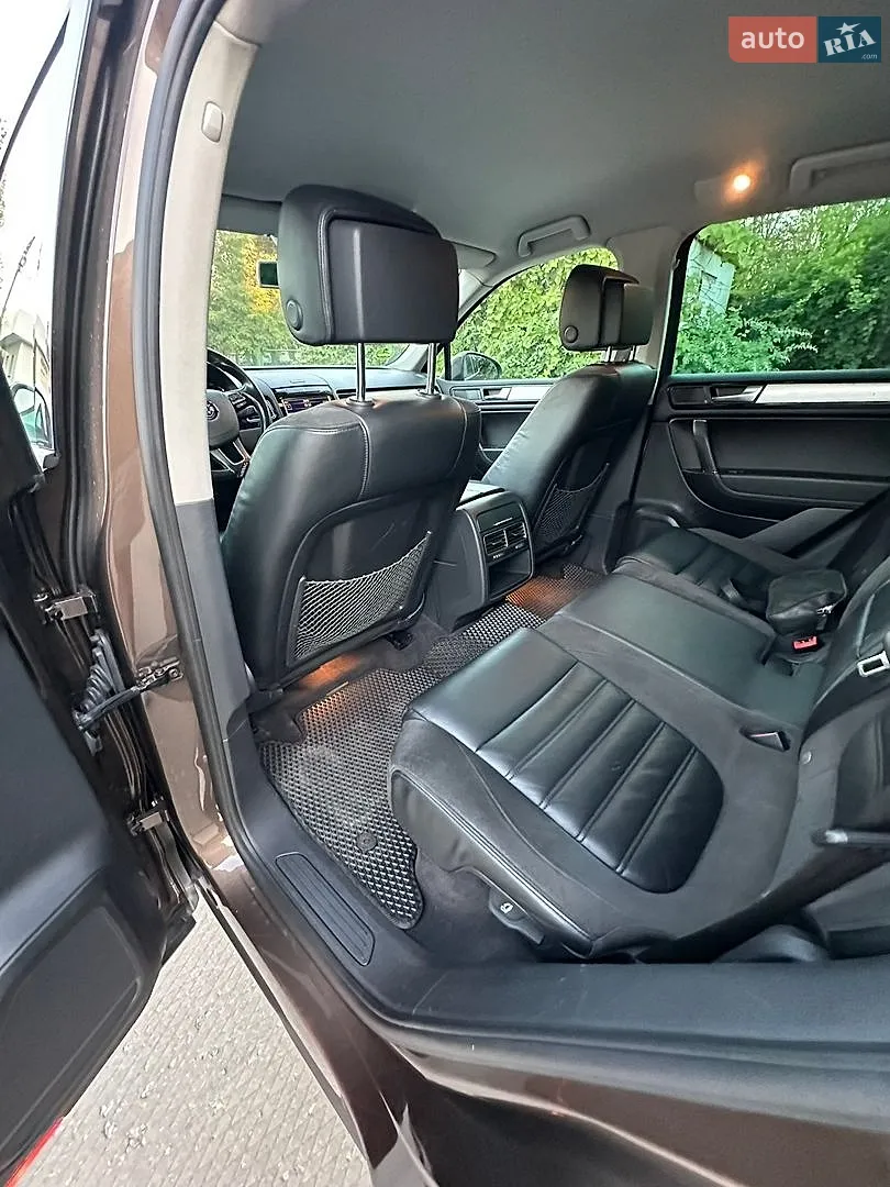 2011 Volkswagen Touareg - мініатюра 11