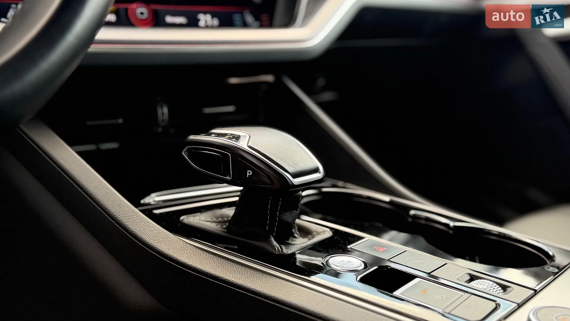 2022 Volkswagen Touareg - мініатюра 36