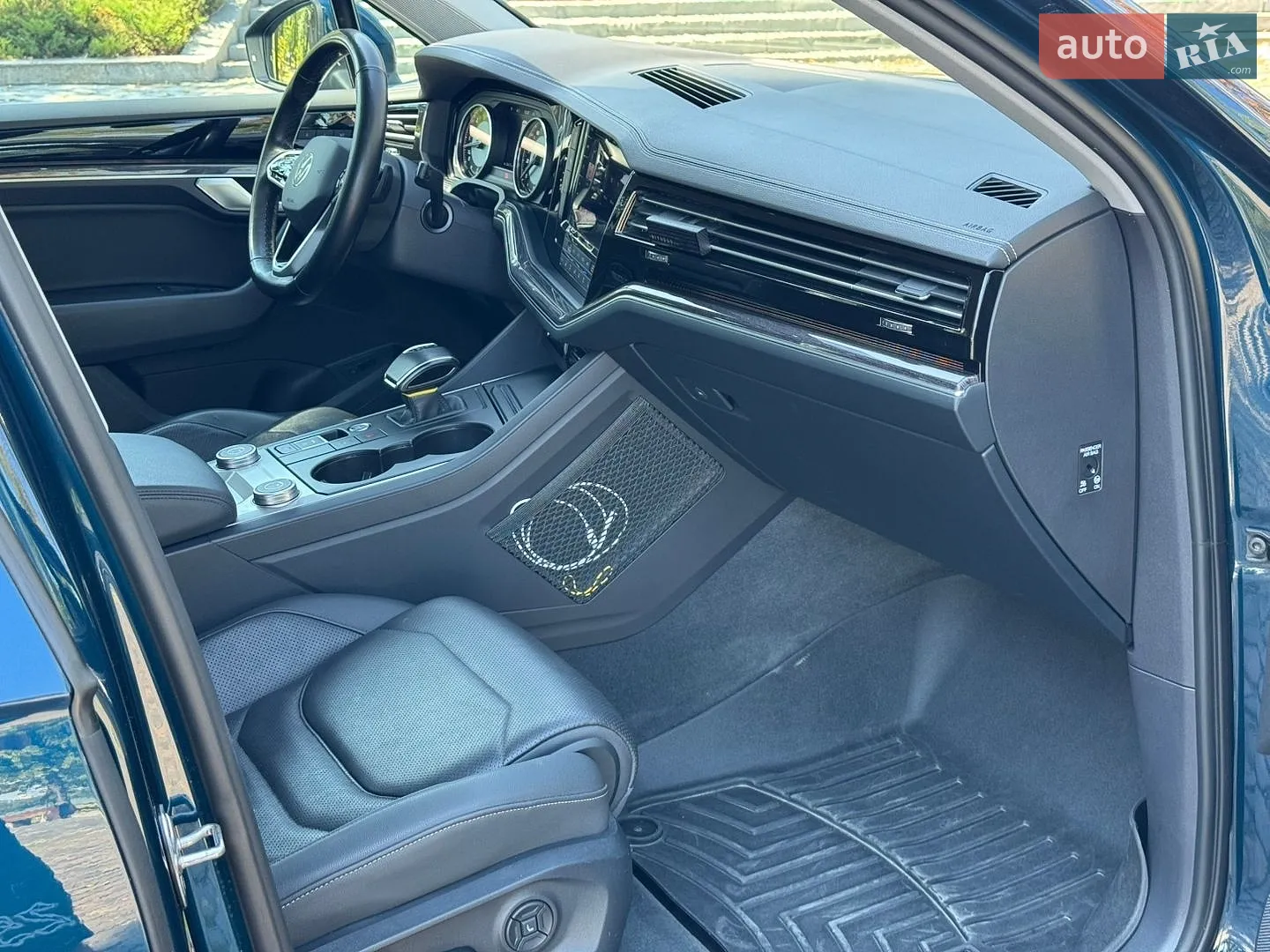 2021 Volkswagen Touareg - мініатюра 25