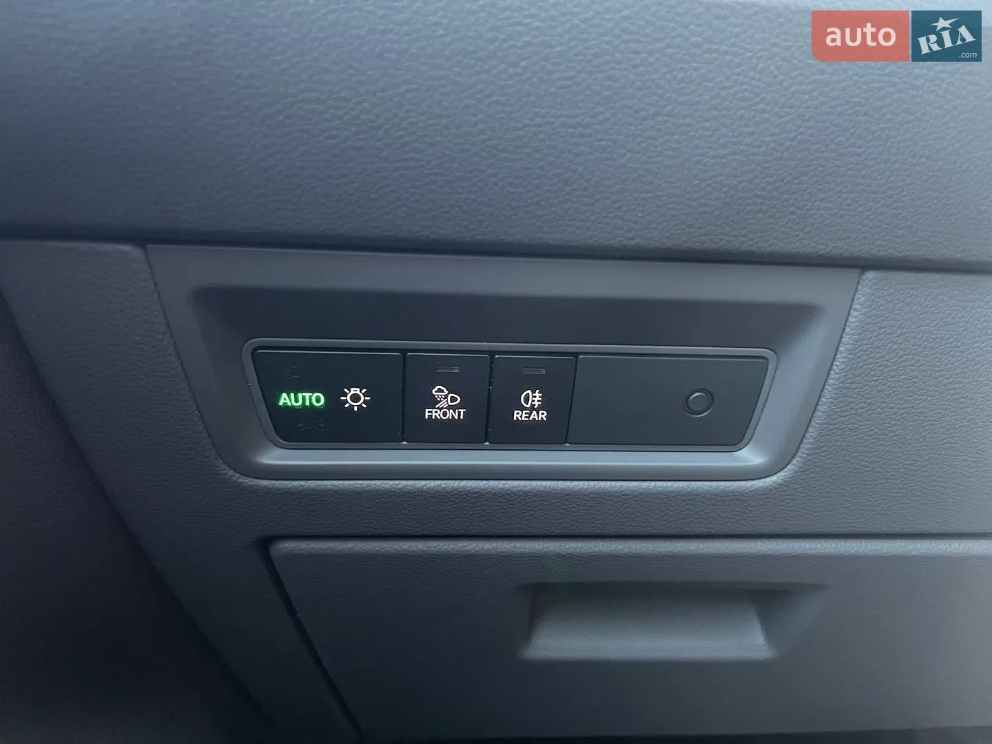 2018 Volkswagen Touareg - мініатюра 43
