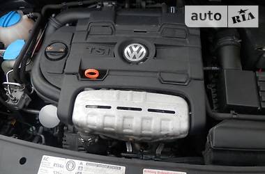 Минивэн Volkswagen Touran 2012 в 