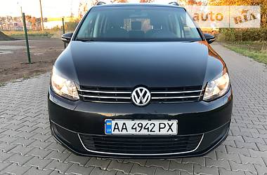 Минивэн Volkswagen Touran 2014 в Ровно