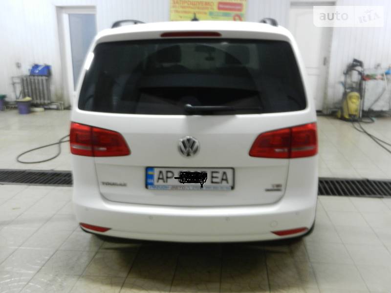 Мінівен Volkswagen Touran 2012 в Запоріжжі