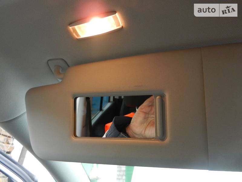 Мінівен Volkswagen Touran 2012 в Запоріжжі