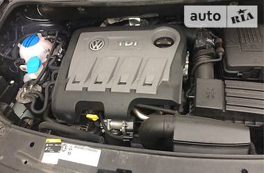 Минивэн Volkswagen Touran 2015 в 