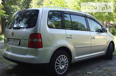 Універсал Volkswagen Touran 2004 в 