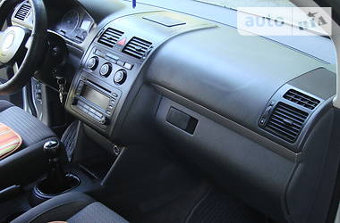 Універсал Volkswagen Touran 2004 в 