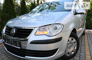 Минивэн Volkswagen Touran 2008 в Дрогобыче