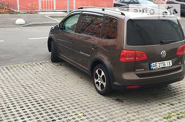 Минивэн Volkswagen Touran 2011 в Киеве