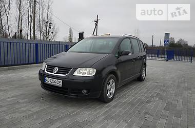 Мінівен Volkswagen Touran 2004 в 