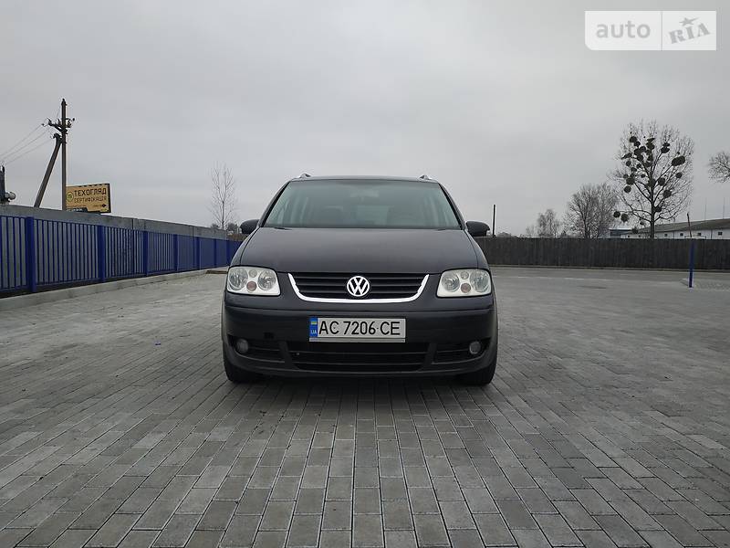 Мінівен Volkswagen Touran 2004 в 