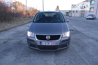 Мінівен Volkswagen Touran 2007 в Стрию