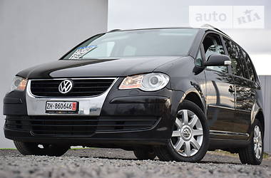 Минивэн Volkswagen Touran 2010 в Дрогобыче