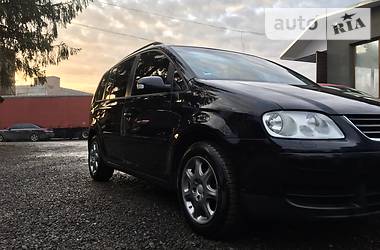 Мінівен Volkswagen Touran 2006 в Іршаві