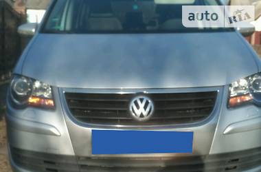 Минивэн Volkswagen Touran 2009 в Звягеле