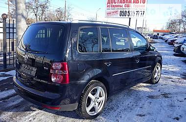 Минивэн Volkswagen Touran 2008 в Николаеве