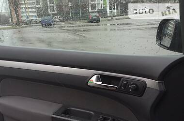 Мінівен Volkswagen Touran 2005 в 