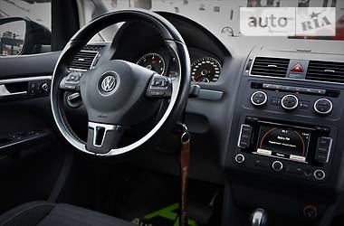 Універсал Volkswagen Touran 2015 в 